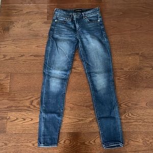 Lucky brand skinny jeans